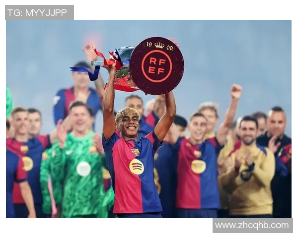 亚马尔蝉联科帕奖，足坛新星闪耀，历史由他书写！